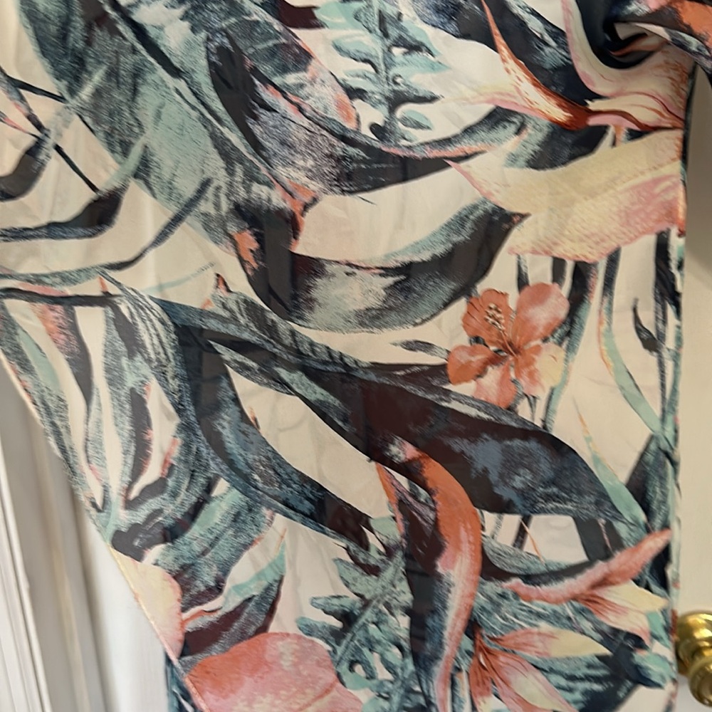 LuLaRoe Shirley Kimono Size Small Tropical Floral Cover - Picture 3 of 4
